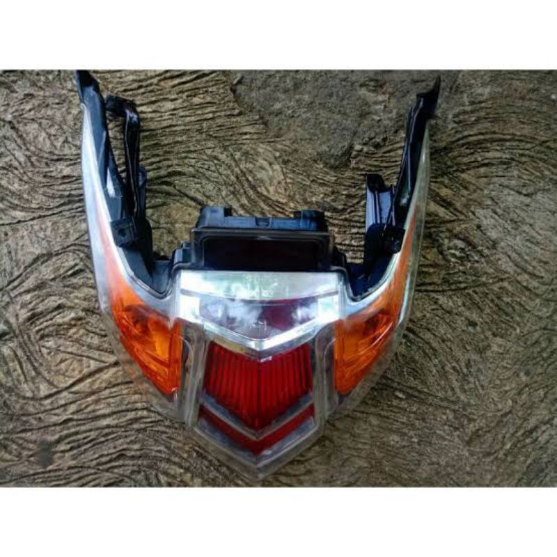 lampu stop Xeon karbu