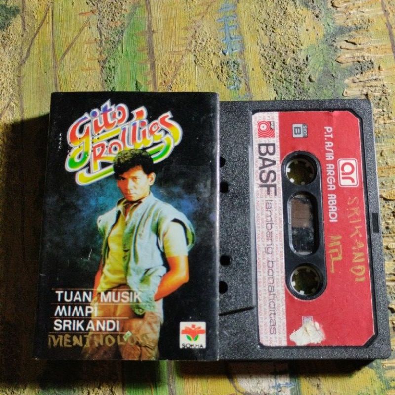 Kaset Pita Gito Rollies