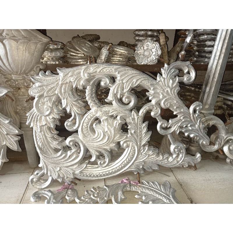 Ornamen Pagar Besi Ekoran Anggur D 1091