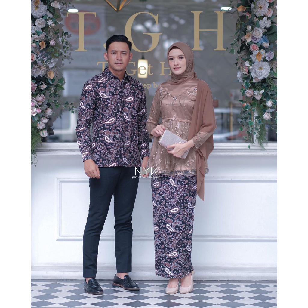 Batik Couple Alyra Series Couple Batik Keisha Tulle Mutiara / Kebaya Couple Kondangan Lamaran / Kebaya Wisuda / Baju Couple Pasangan Kebaya Modern