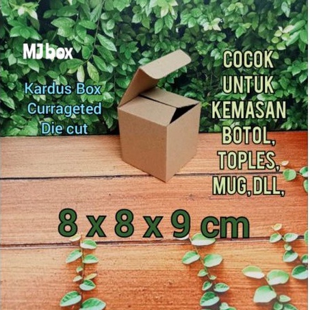 

kardus karton uk, 8x8x9 cm... box currageted dengan potong die cut. cocok untuk kemasan botol,toples, dll,