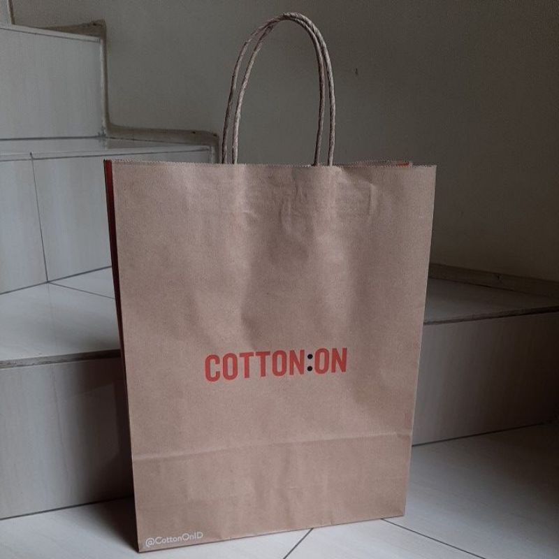 

paper bag Cotton On