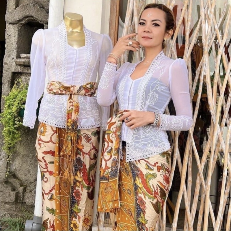 kebaya jadi bordir lutus