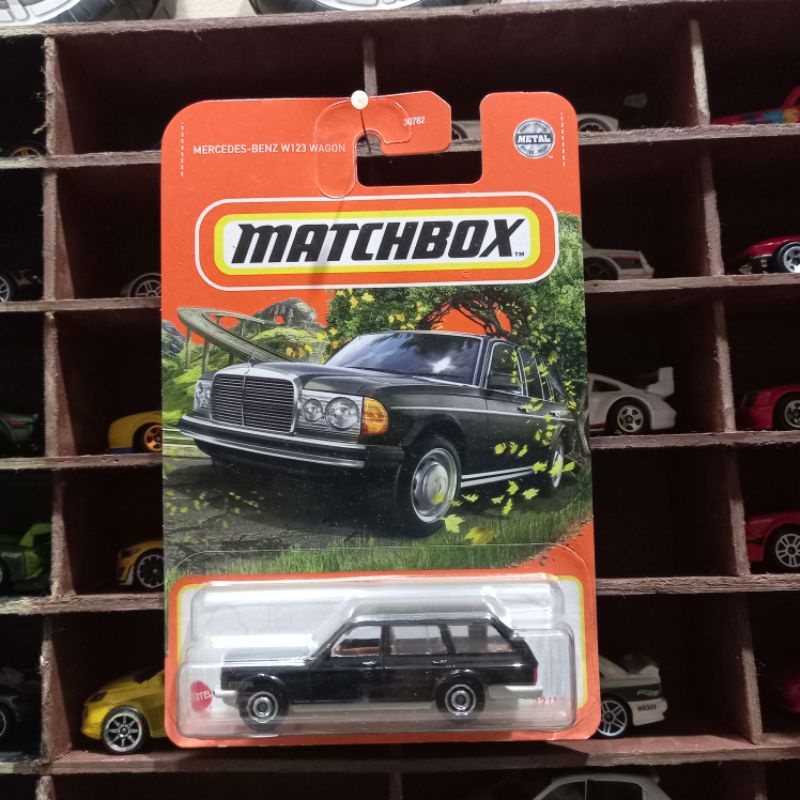 MERCEDES BENZ W123 WAGON MATCHBOX