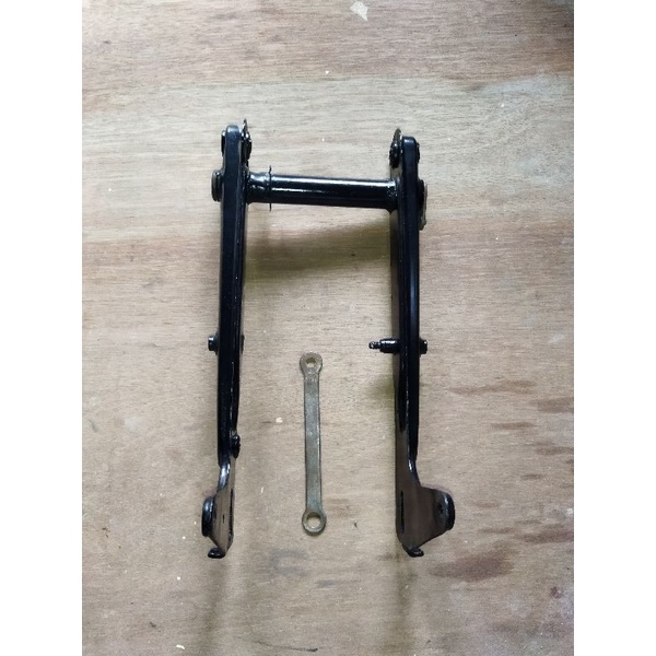 swing arm yamaha v75 v80 original