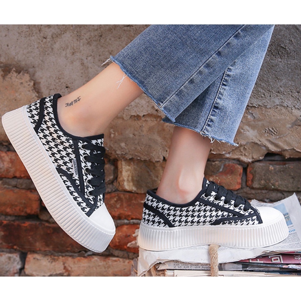 AVANCEID 1833 Sepatu Sneakers Wanita Canvas Kerja Sekolah Hitam Import