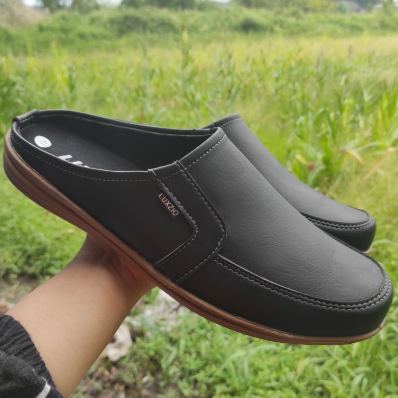 Bustong Pria Kulit Sandal Sepatu Slop Selop Slip On Kasual Kanvas Suede Karet Premium