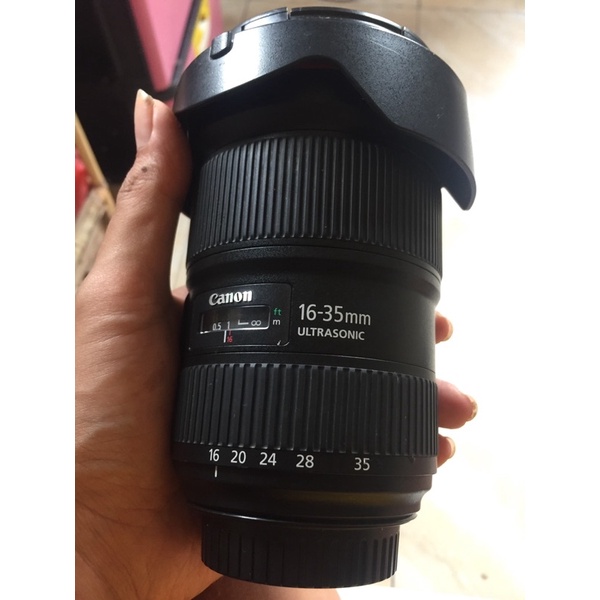 Canon f2.8 16-35 mm ultrasonic lens with lens protector