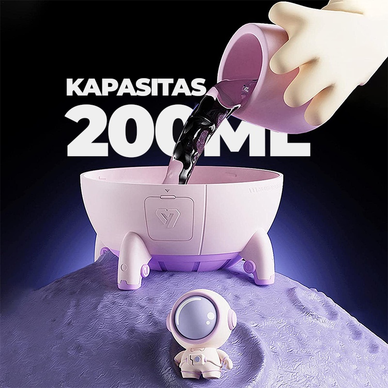 100% ORI Humidifier Diffuser Kapsul Luar Angkasa Humidifier Desktop Astronot Astronot Bulan Kecil Mini Malam Lampu Oil Diffuser Aroma