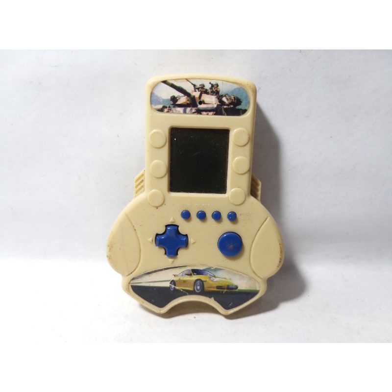 Game Watch Gimbot Gameboy Boy Racing Race Balap Perang Dunia World War Ukraina Rusia Ukraine Russia 