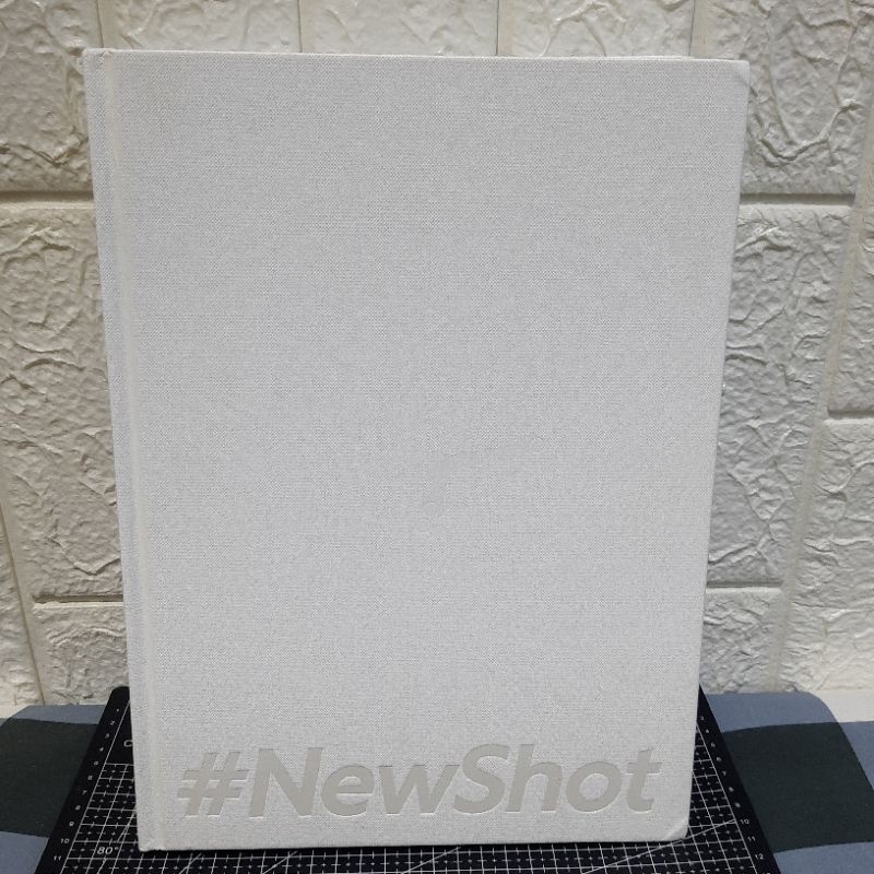 THE BOYZ - NewShot (Photobook Only)