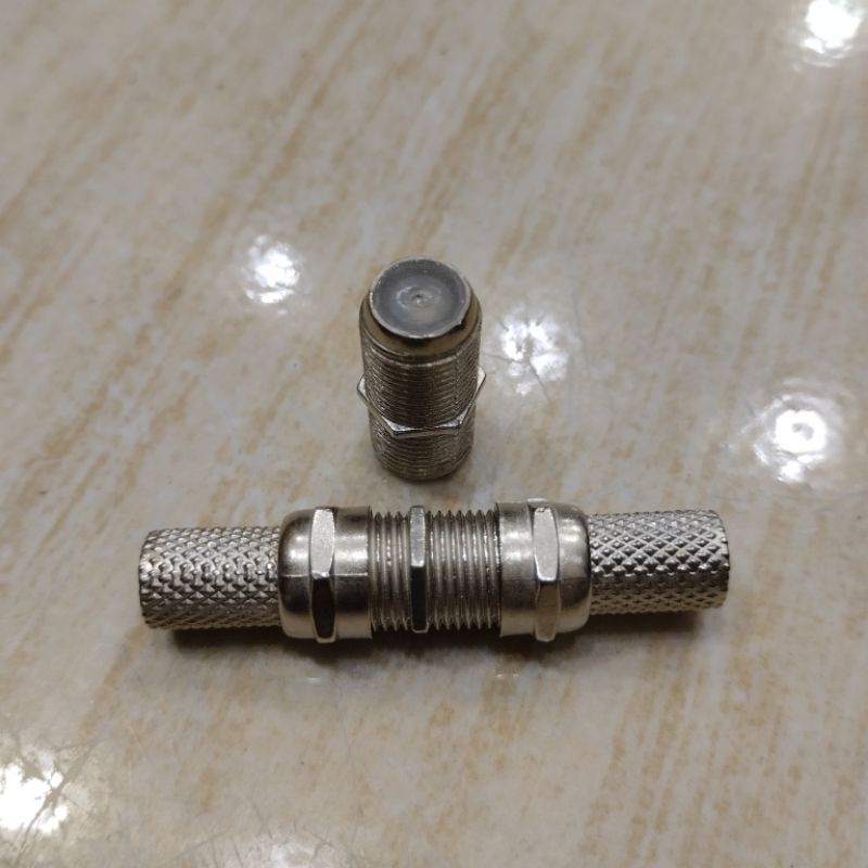 Sambungan Kabel Antena TV Konektor Drat supaya lebih Rapi