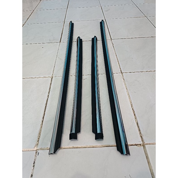 pelipit kaca vios gen 1 chrome original