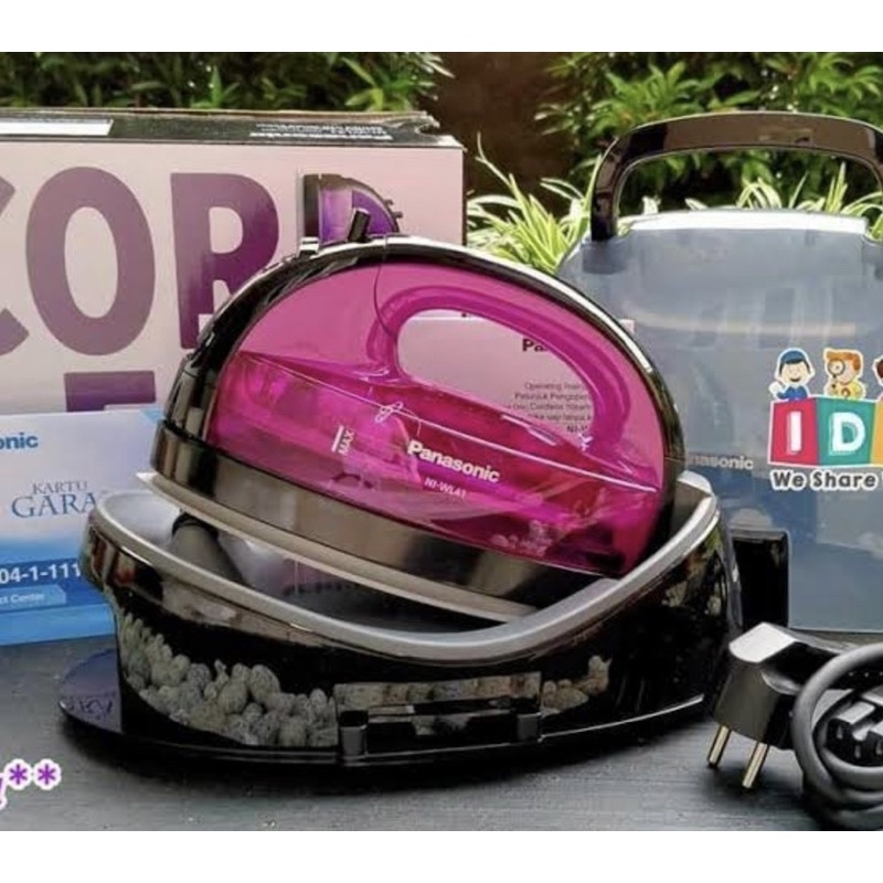Setrika Uap Panasonic NI-WL41VSR