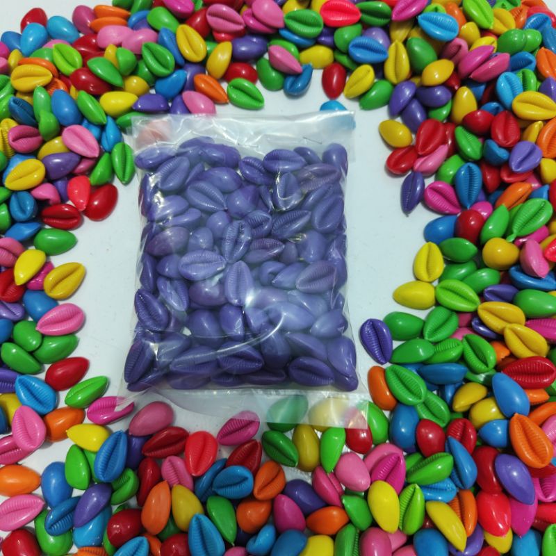 BIJI Kerang CONGKLAK Dakon Kuwuk isi 105 pcs Plastik Ukuran 2 cm