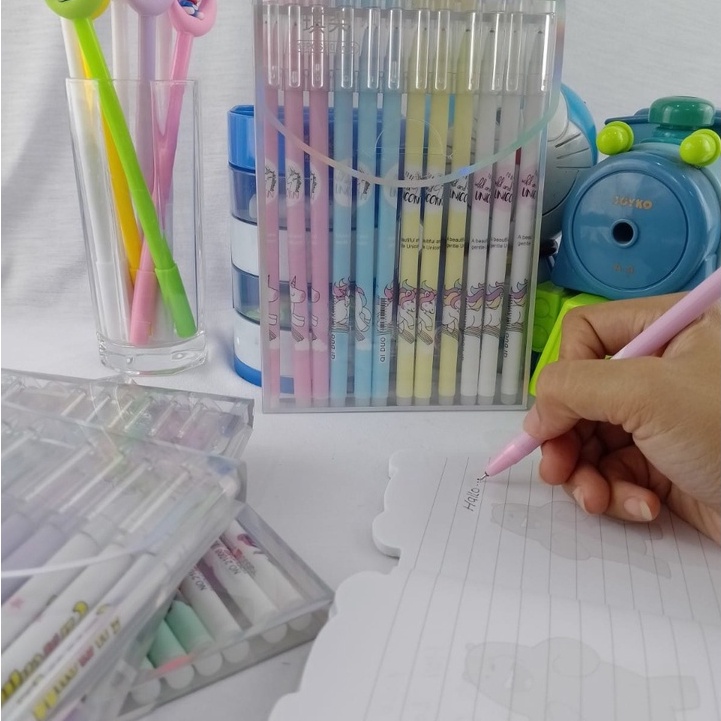 PULPEN ERASABLE 1 PAKET ISI 12 PCS FREE BOX NYA IMUT LUCU TINTA HITAM PEN BISA DI HAPUS KARAKTER RANDOM MODEL FANCY CUTE ALAT TULIS KEKINIAN HARGA TERJANGKAU KUALITAS TERJAMIN