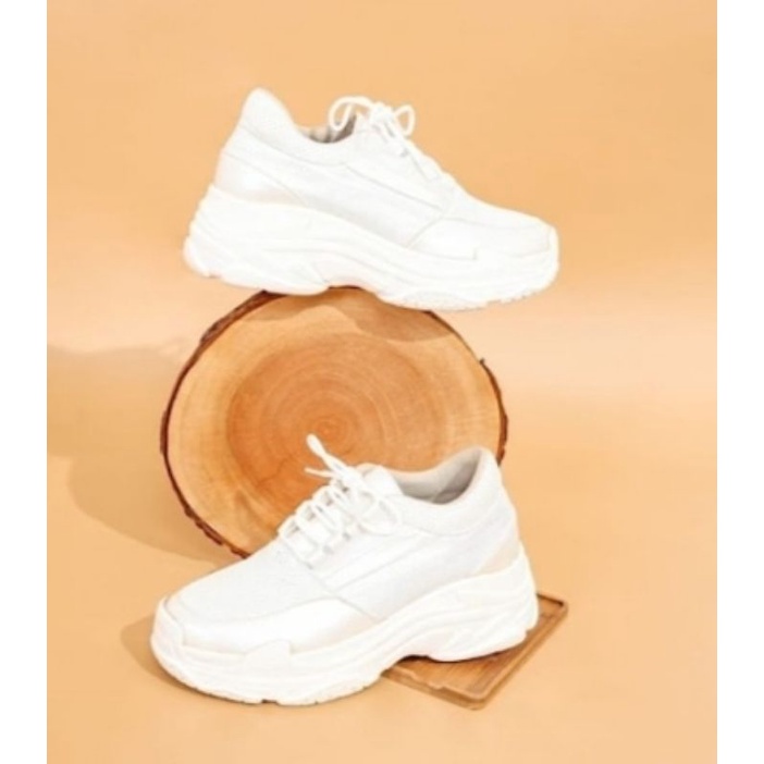 MK 04 sneaker wanita