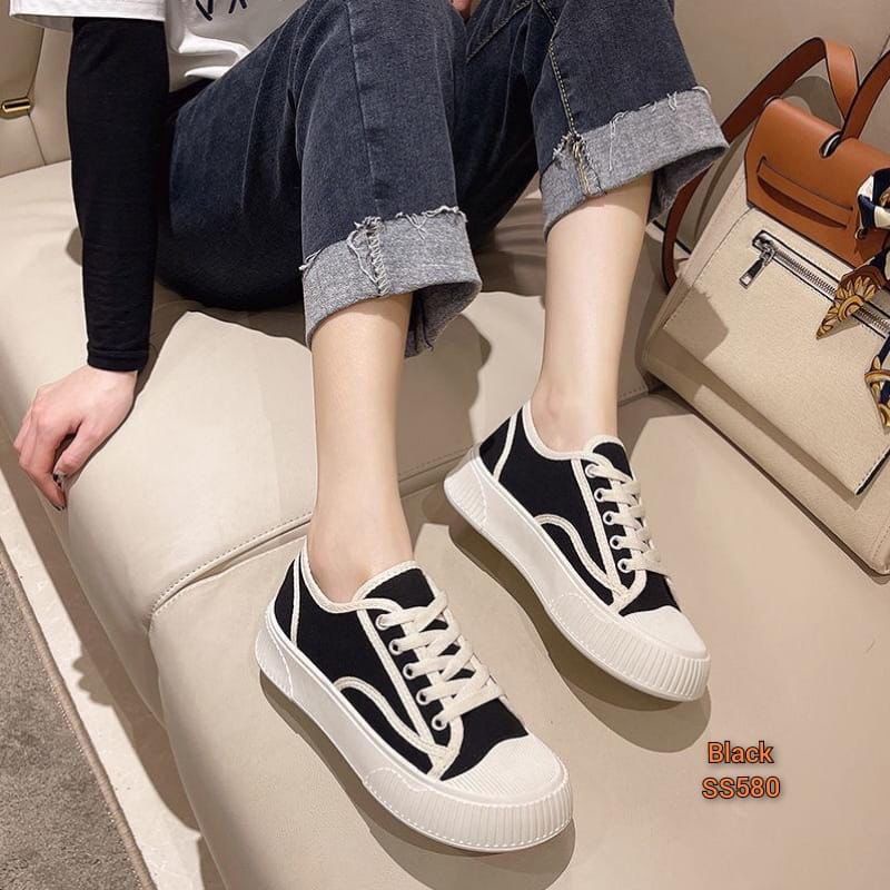 E SC Sepatu Sneakers Korea Import SS580
