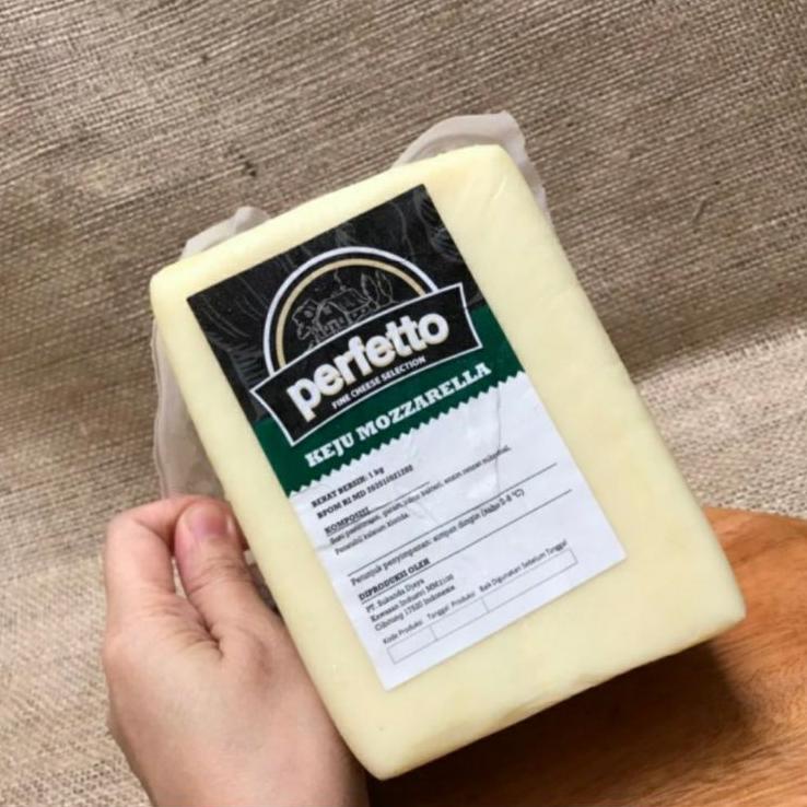 

✨Terbaru✨ Keju Mozarella PERFETTO 1KG / MOZARELLA CHEESE / KEJU PIZZA buruan