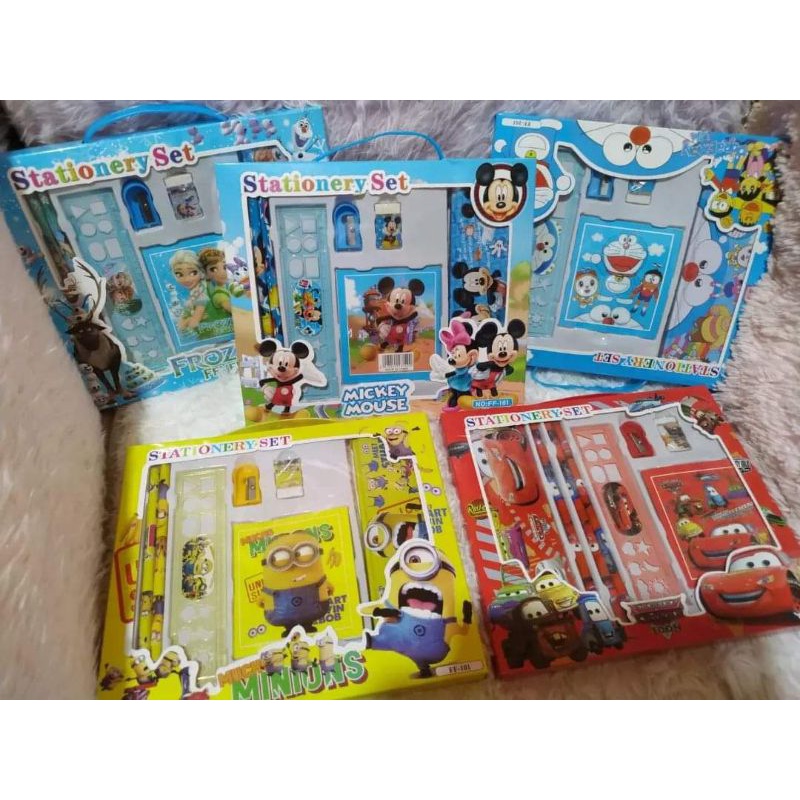 

STATIONARY SET FREE BAG / SET ALAT TULIS ANAK SEKOLAH MOTIF KARTUN.