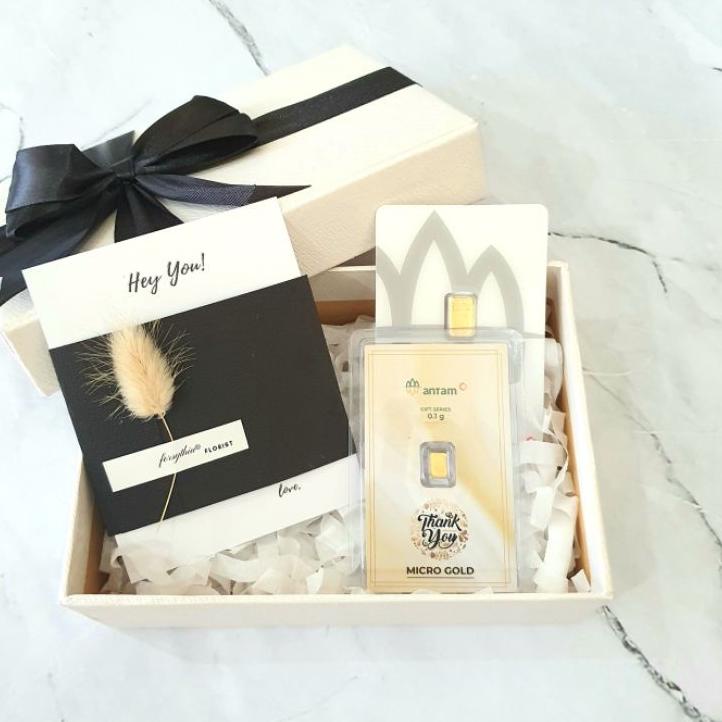 Big Sale PAKET Hampers Gift SET KARTU BUNGA KERING SUDAH TERMASUK Logam Mulia Antam Micro Gold Hadia