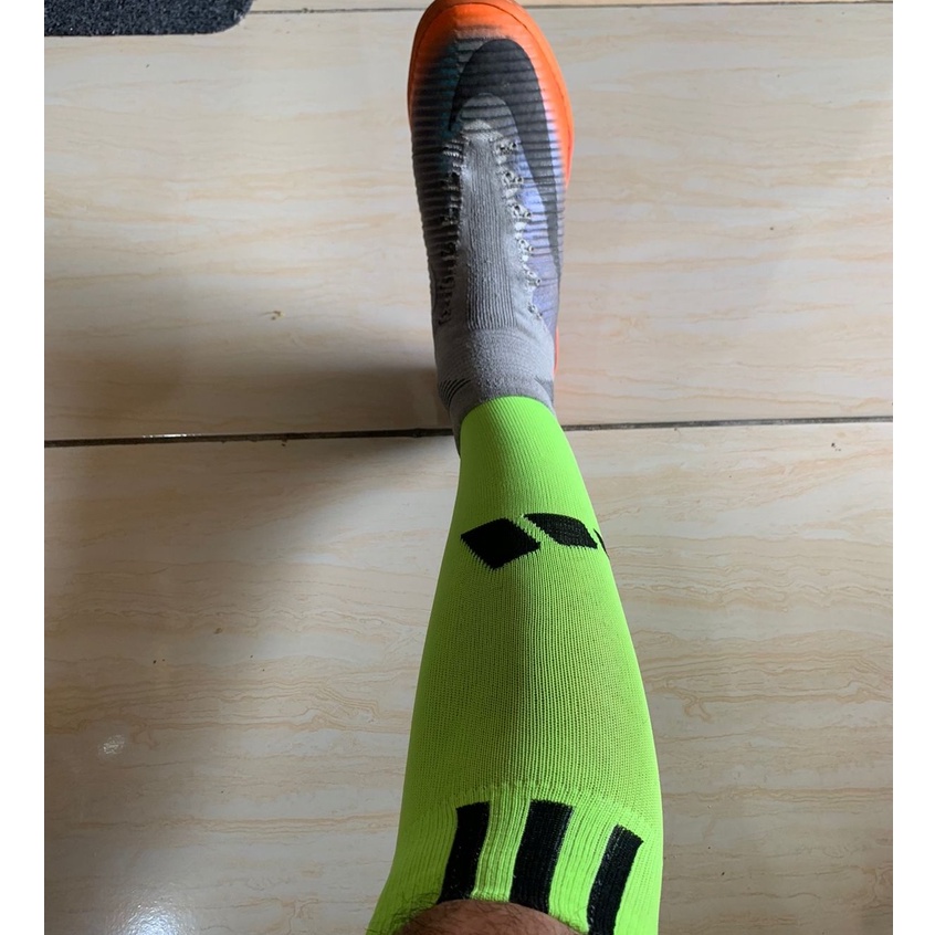 KAOS KAKI SEPAK BOLA GROSIR DC99