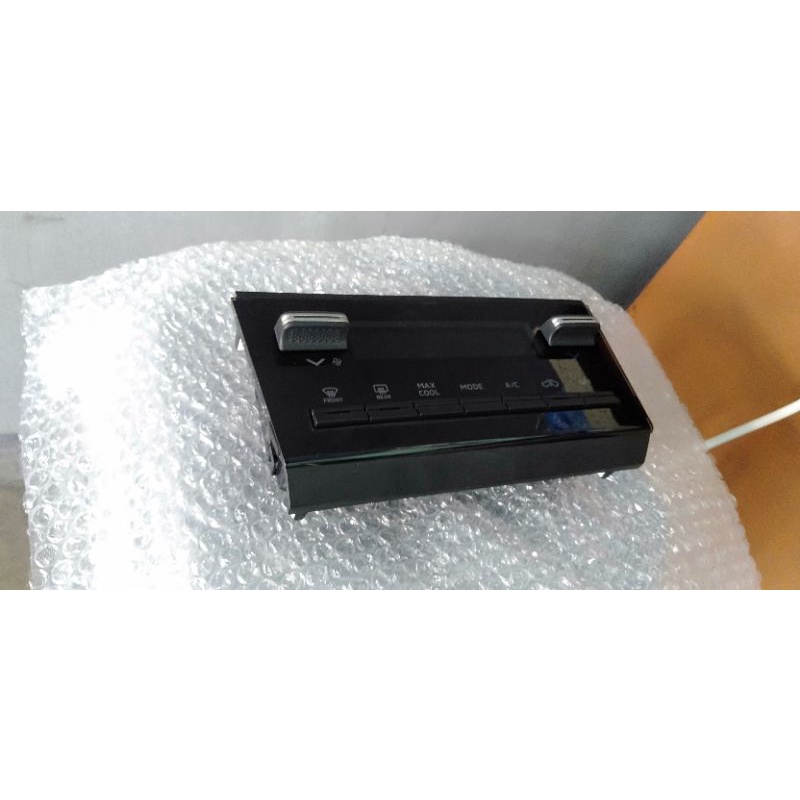 Panel AC digital Xpander sport