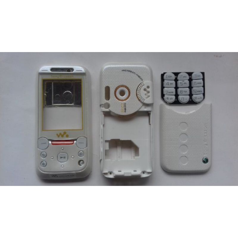 Casing sony ericsson w830 putih tulang