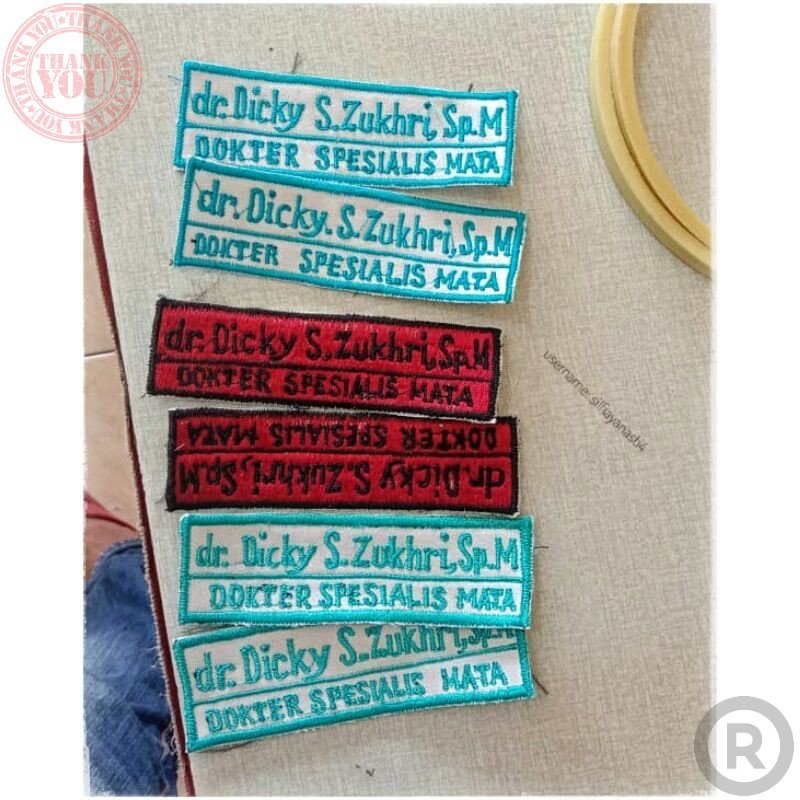 

BORDIR BET NAMA SEKOLAH / SATPAM / DOKTER / PEGAI ( NAME TAG ) Terbaru Bordir Nama Bordir Nama Custom