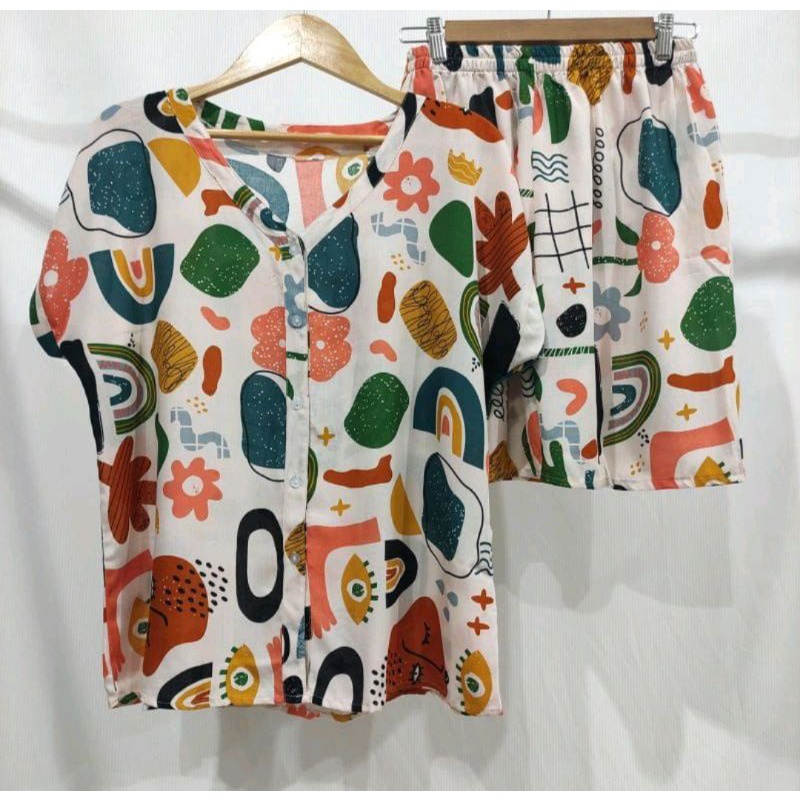 SETELAN PENDEK MOTIF KATUN RAYON