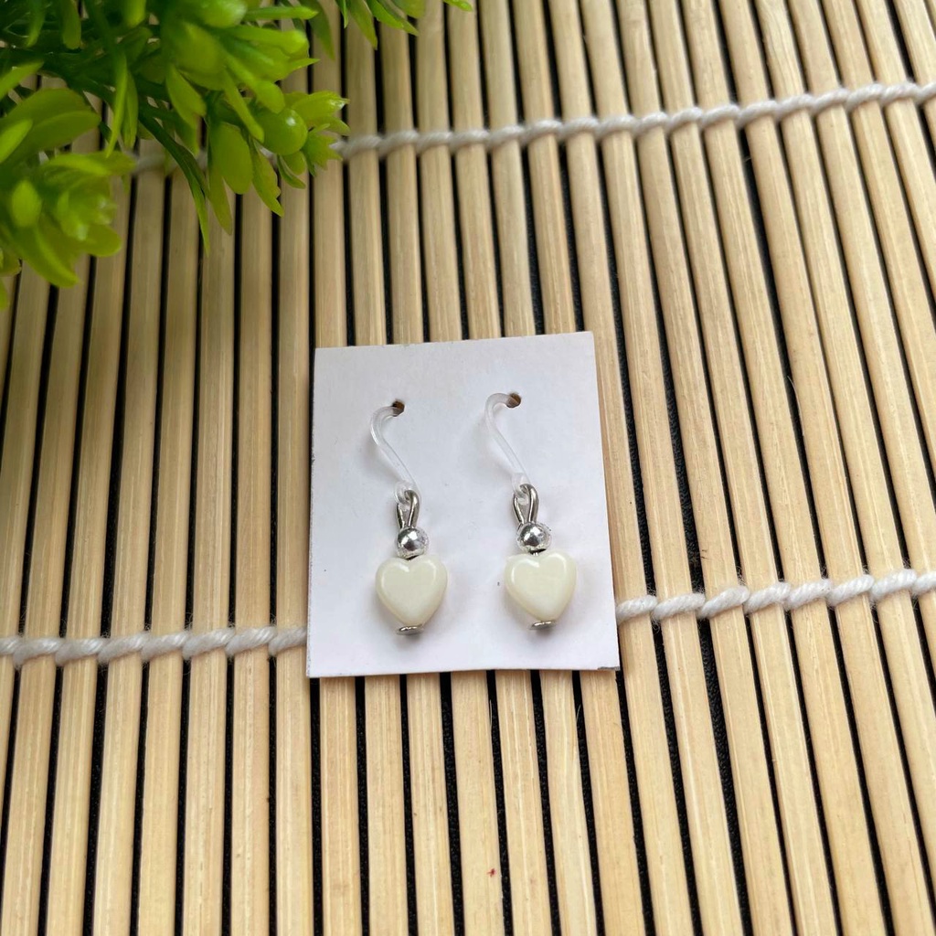 HANDMADE ANTING ANAK/DEWASA KAITAN PLASTIK MOTIF LOVE XS