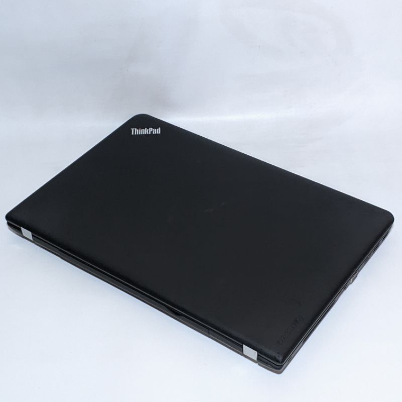 laptop gaming/editing lenovo thinkpad e560 - core i7 gen6 - Ram 16gb - Dual vga amd R7