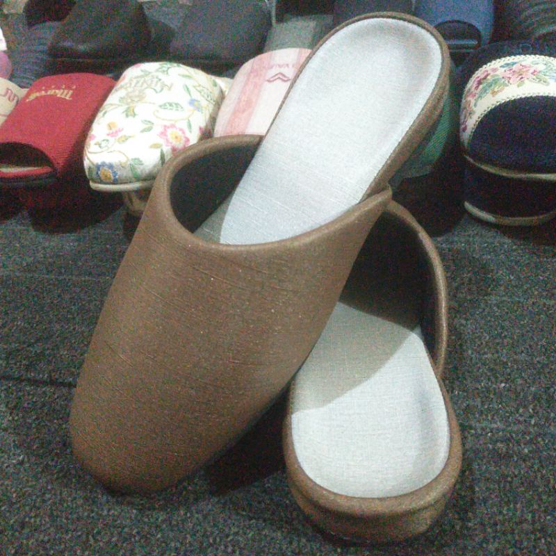 Sandal Rumah CLOSED TOE HOTEL EMPUK Nyaman Elegan CLOVER Sandal