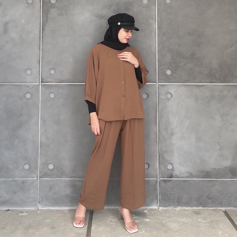 ZASKIYA - ONE SET ALEXANDRA / SETELAN KULOT CREPE | OOTD WANITA MUSLIM TERKINI | SETELAN BLOUSE &amp; CELANA KULOT