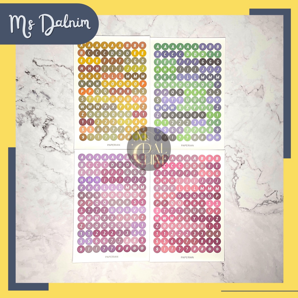 

Stiker Huruf Aesthetic Alfabet Huruf Kapital Bentuk Bulat Campur Banyak Warna Warni Lucu Laminasi Doff / Paperian Sticker Alphabet Cute Colorful Lilac Purple Green Yellow English Letter Kisscut Diary Planner Journal DIY Scrapbook Craft