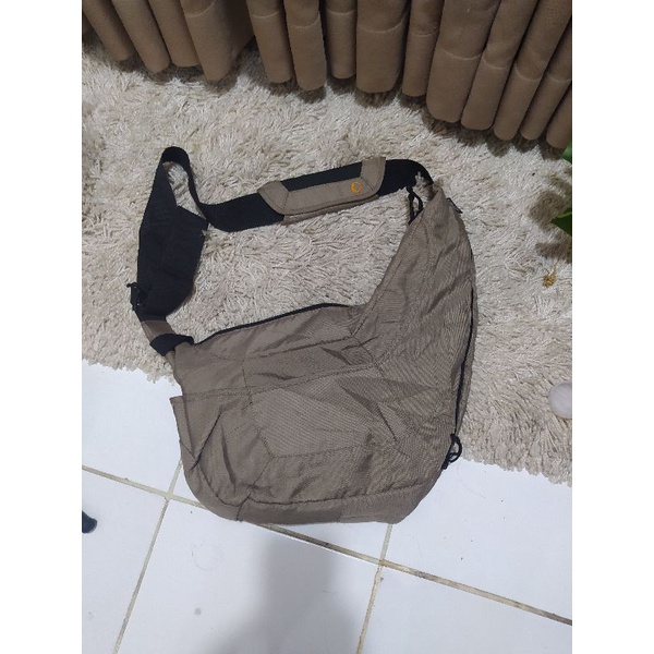 lowepro passport sling bag