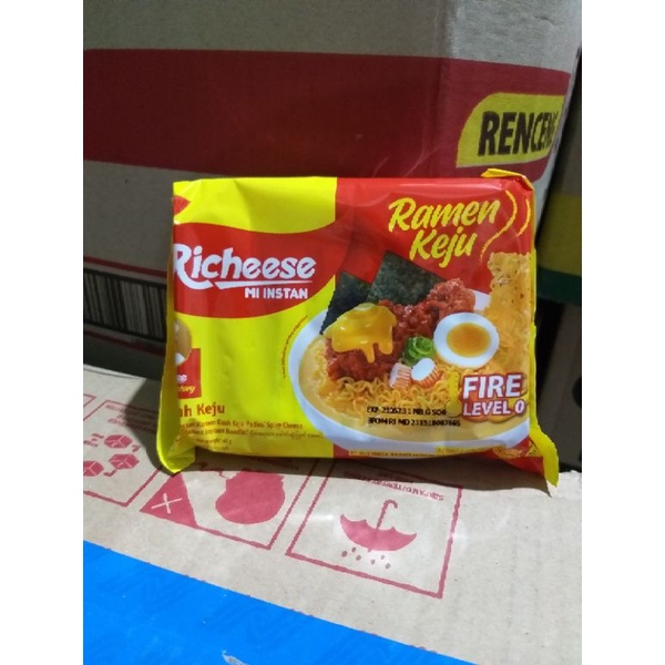 mie richeese ramen