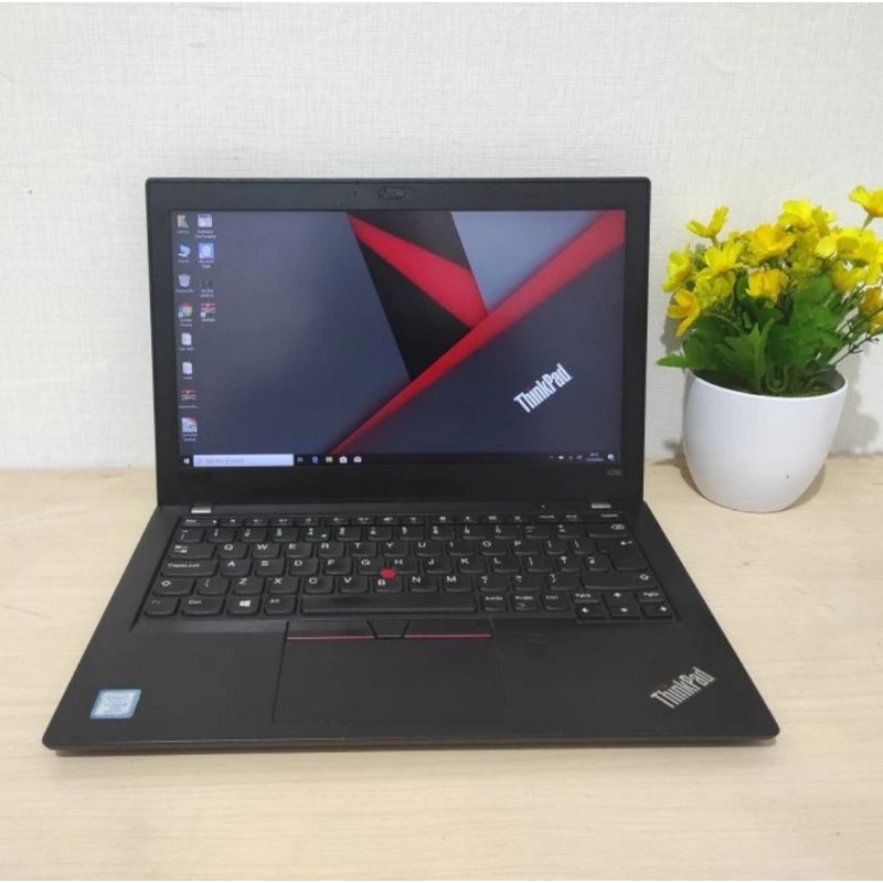 Laptop Lenovo Thinkpad X280 Core i5 Gen8//TOUCHSCREEN Layar FHD