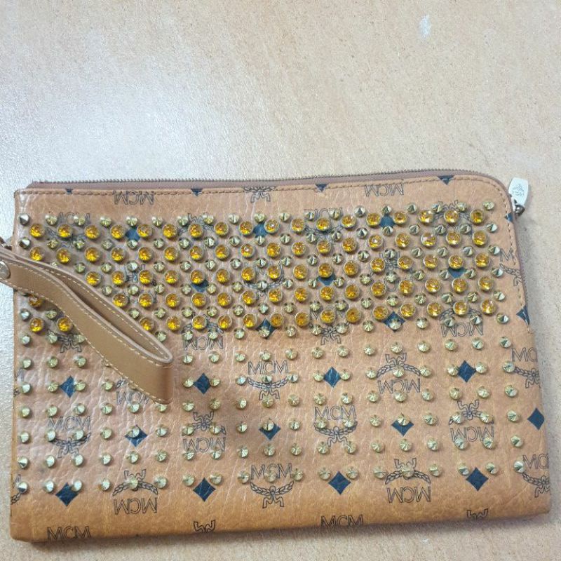 PRELOVED MCM