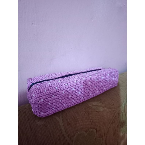 

tempat pensil rajut. bisa request.bisa costume nama