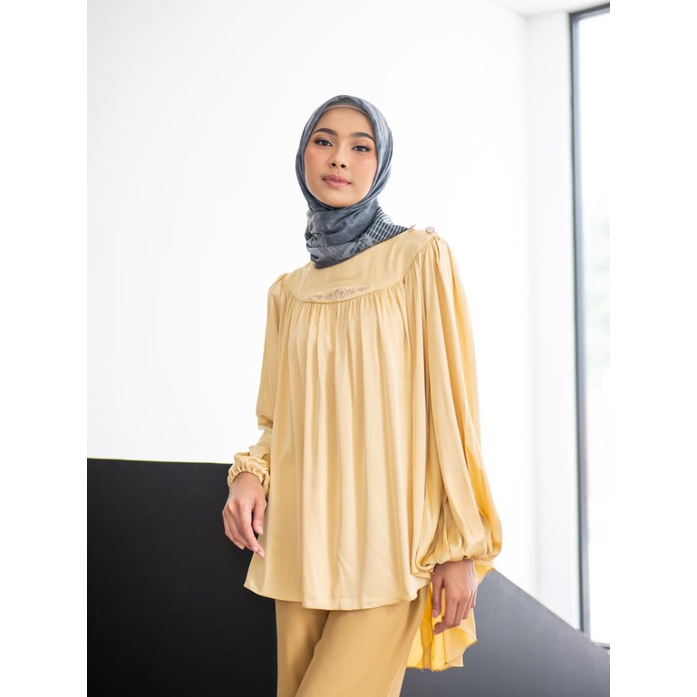 AUDINA TOP - AYU DYAH ANDARI