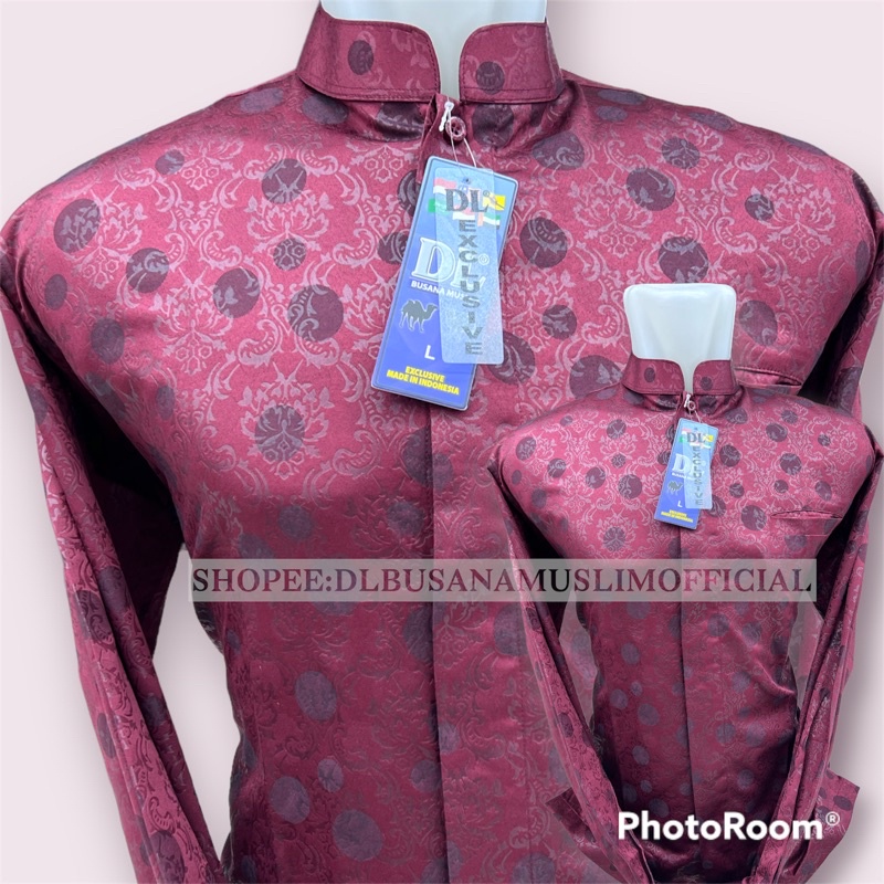 Baju Koko DL Motif Bola, Baju Muslim DL, Baju Muslim Koko Pria Lengan Panjang Warna Merah Hati/Maroon