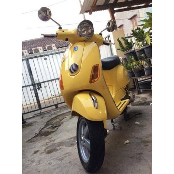 Cat Vespa Pastel Yellow Sole Cat Vespa Kuning Cat warna Klazik Pu