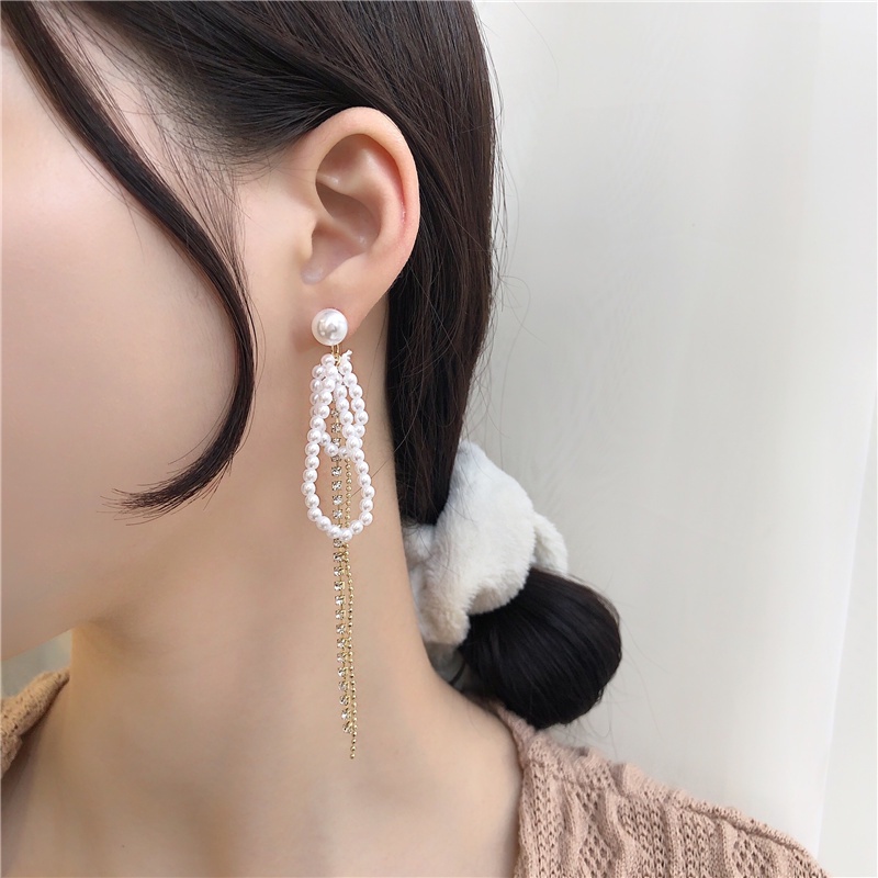 Anting Rumbai Panjang Aksen Mutiara Bahan S925 Silver Needle Gaya Korea Untuk Wanita