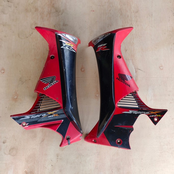 {ElvinaStore} sayap kiri kanan honda supra x 125 old lama warna merah original Berkualitas