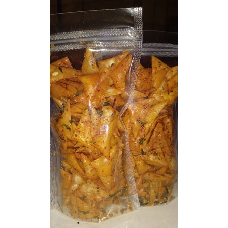 Pangsit pedas daun jeruk 100gr