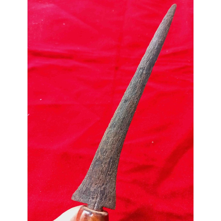 Keris Patrem Cengkrong Sepuh Pamor Banyu Mili Tangguh Pajajaran