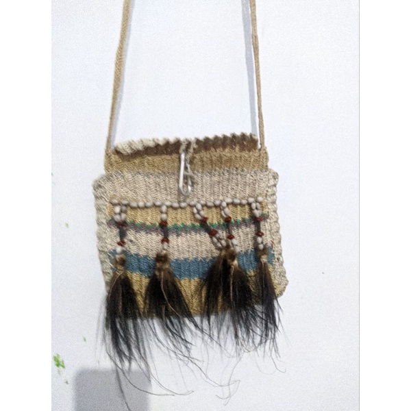 Tas asli Asmat Papua