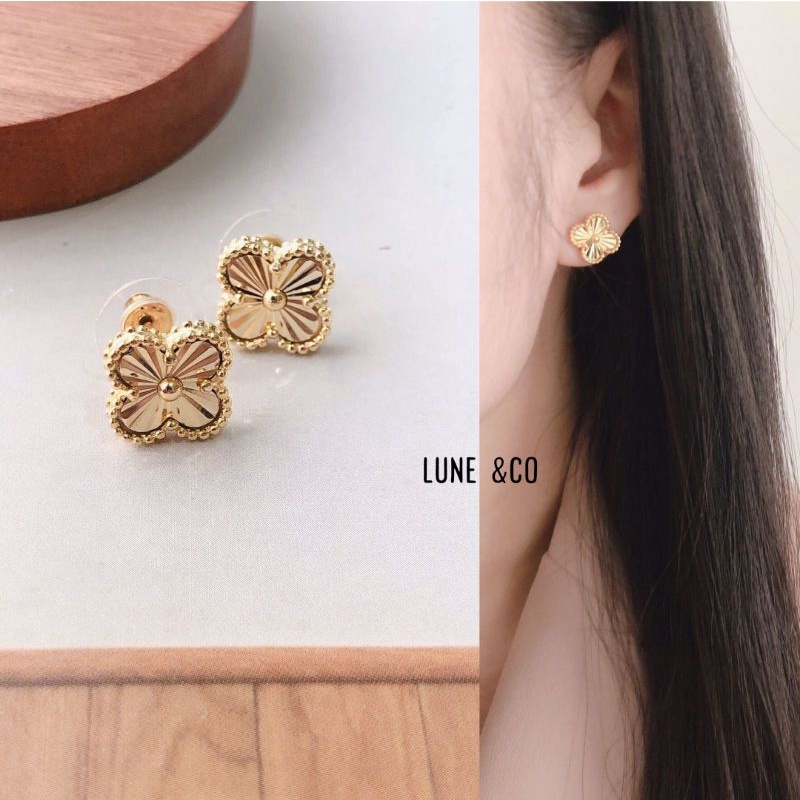 Anting Tusuk Clover Gold Titanium AS28