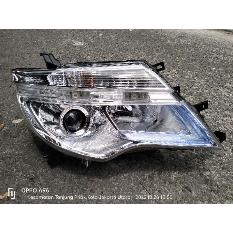 Headlamp Lampu Depan Serena C26 2018